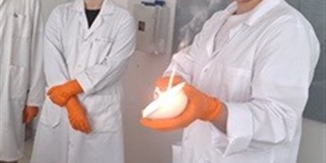 Powiększ grafikę: chemiczna-eksplozja-wiedzy-702204.jpg