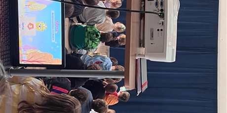 Powiększ grafikę: odblaskowa-szkola-656105.jpg