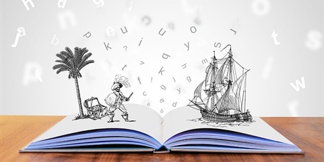 Powiększ grafikę: rozłożona książka a z kart wychodzą litery, statek człowiek, palma - grafika